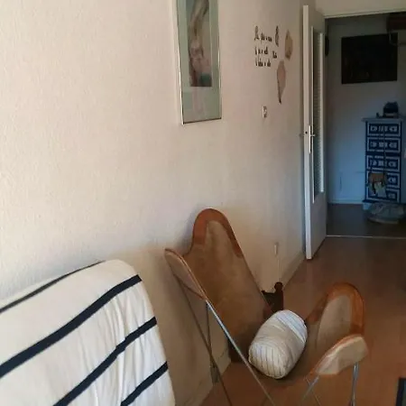 Apartman Studio A A 300 M De La Plage Avec Terrasse Amenagee