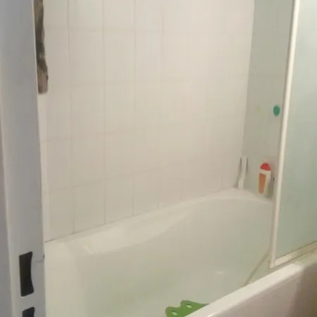 Apartman Studio A A 300 M De La Plage Avec Terrasse Amenagee Bandol